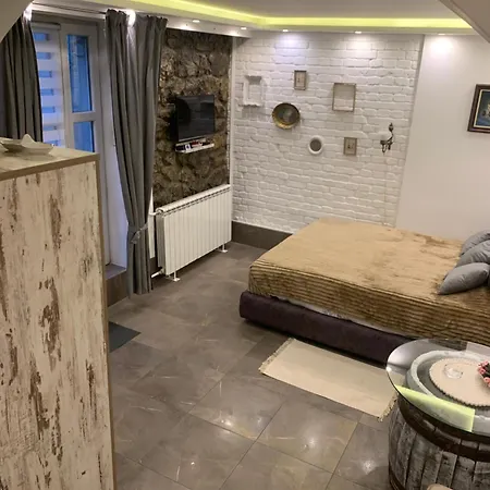 Nina Banovo Brdo * Belgrado